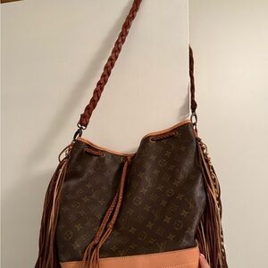 Louis Vuitton Vintage Boho Shoulder Bag